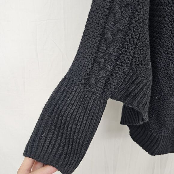 UGG Maribeth Cocoon Cable Knit Button Front Cardigan Sweater in Black Size M/L - Picture 5 of 7